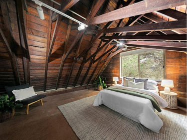 Traditional, Character Property