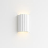 Molten Plaster Indoor Up/Down Wall Light in Matt White