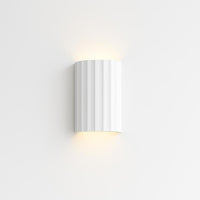 Molten Plaster Indoor Up/Down Wall Light in Gypsum White