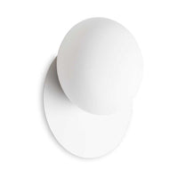 Ninfea Indoor Wall Light in White or Satin Brass